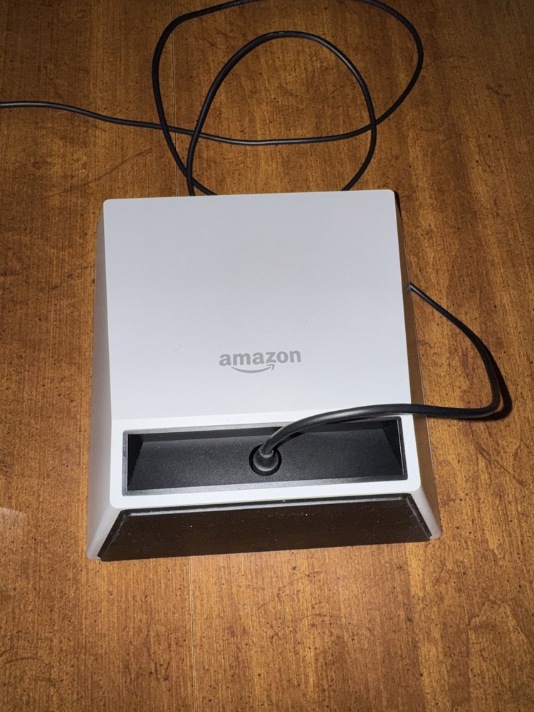 Amazon Echo Show 1st Generation WHITE Model MW46WB – TESTED & WORKING