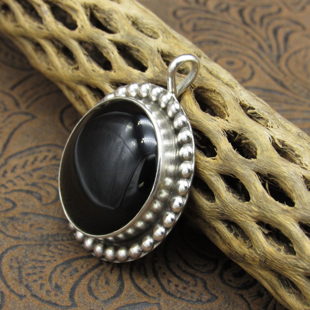 *Sterling Silver Round Onyx Pendant