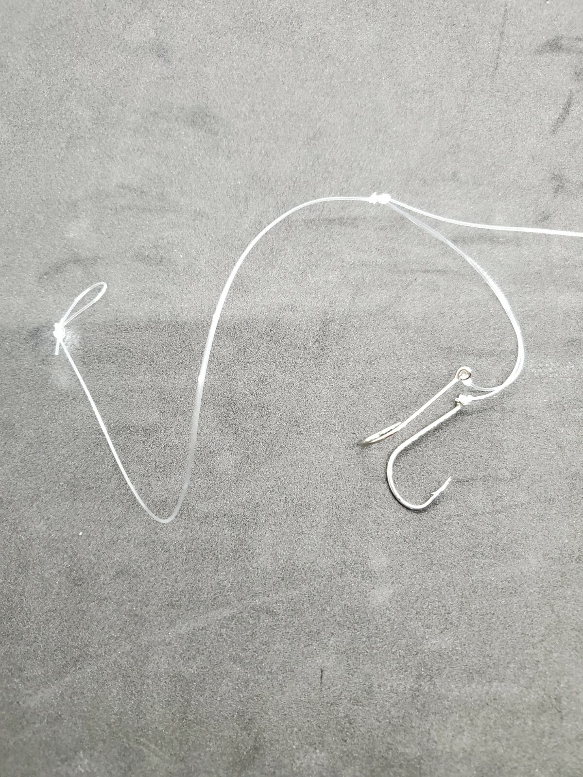 Blackfish Tog Tautog SALTWATER FISH RIG MUSTAD 3/0 HOOK 50lb MONO 2 Hooks