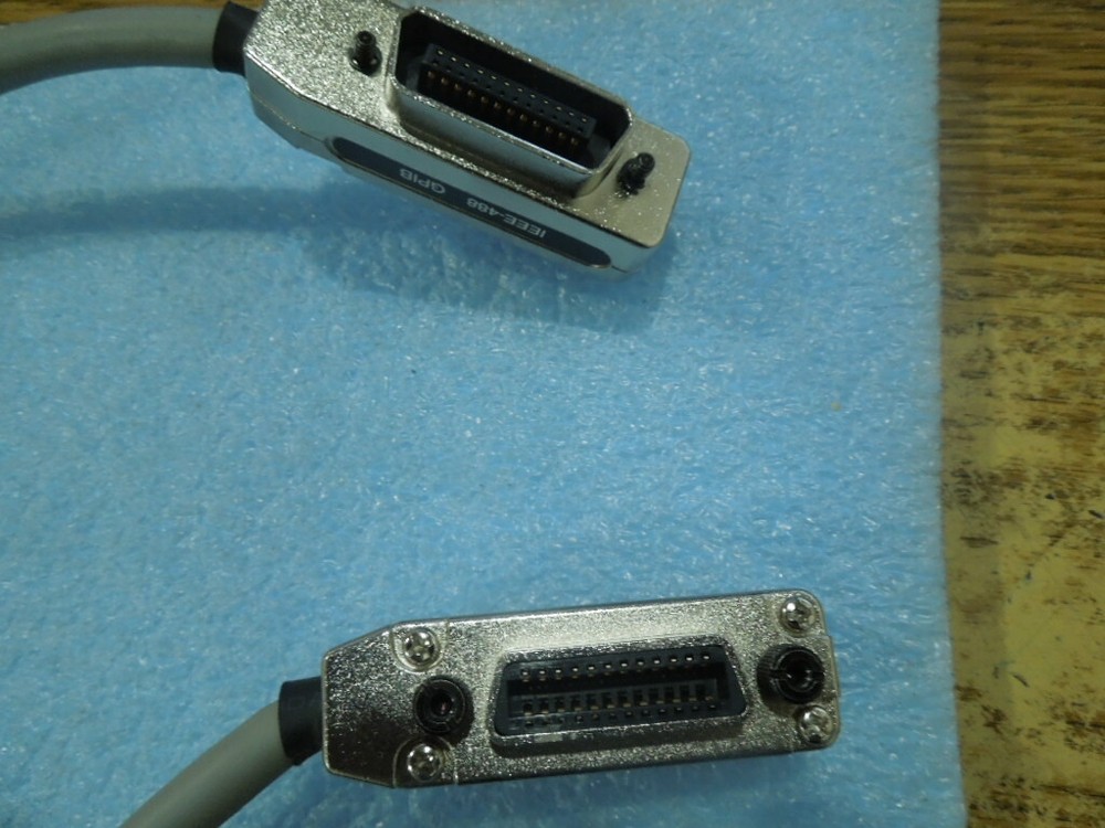 Unbranded / Generic IEEE-488 GPIB Cable. 2 Feet.