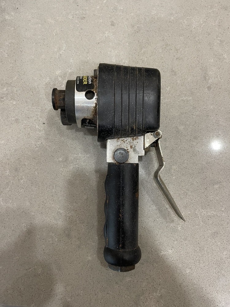 Central Pneumatic 6" Dual Action Air Sander (68152) TOOL ONLY