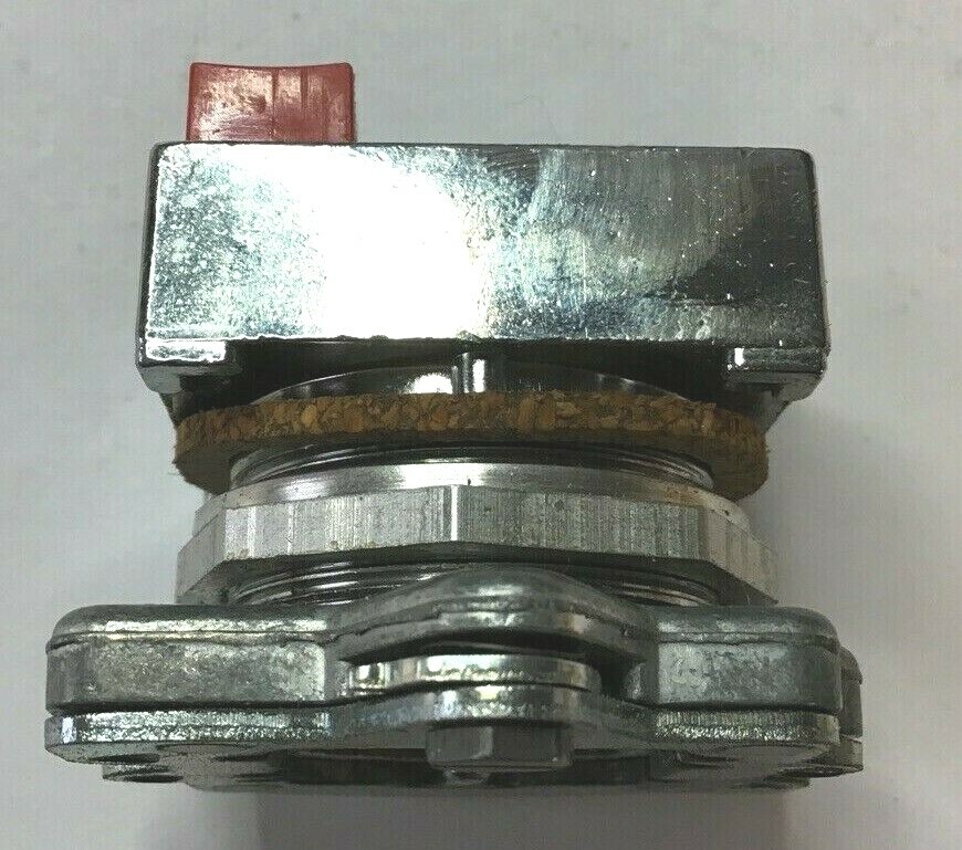 CUTLER HAMMER E30AF COMPACT PUSHBUTTON OPERATOR