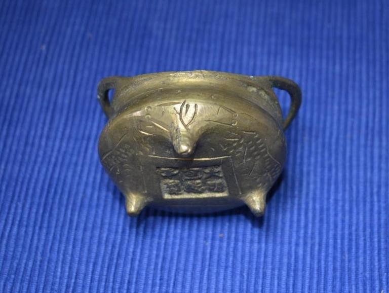 Vintage Chinese Bronze Censer Tripod Incense Burner