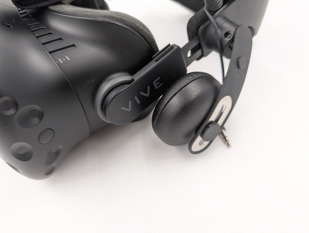 HTC Vive Virtual Reality Replacement Headset Only (260094)