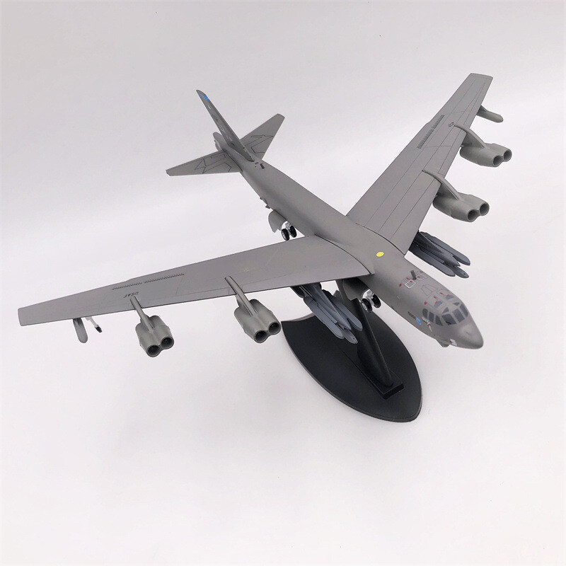WLTK USAF B-52H Stratofortress Heavy Bomber 1/200 Diecast Aircraft Model