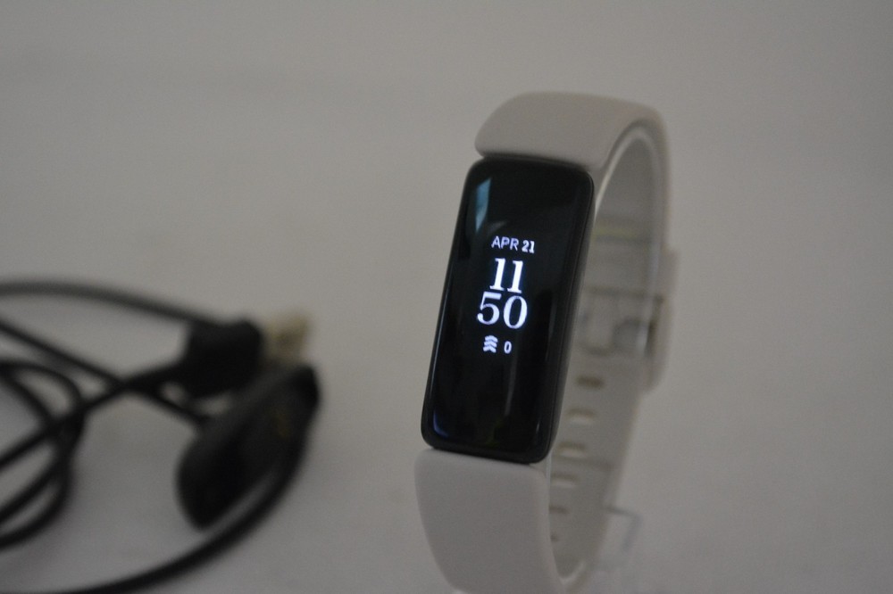 Fitbit Inspire 2 Activity Tracker FB418 - Bone S/P with Charger Bundle