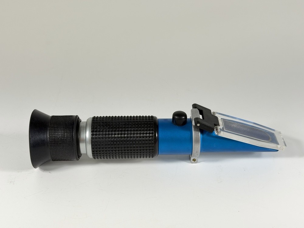 EXTECH RF20 Portable Salinity Refractometer - 0 to 100 PPT - 9PP82