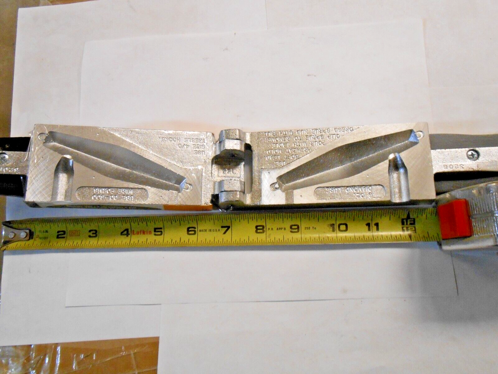 3208 DO-IT Diamond Lure Mold 6 oz