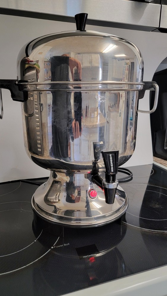 Farberware 12-36 Cup Percolator. Model L-1360 Coffee Maker