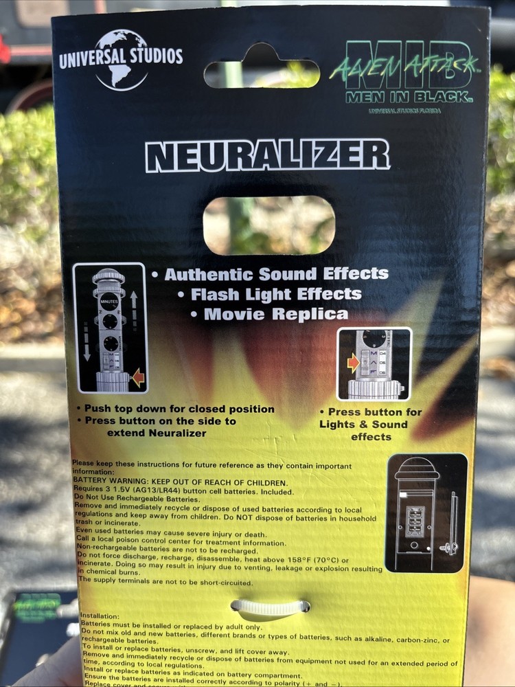 Universal Studios Men In Black Neuralizer Replica NEW Sounds & Lights