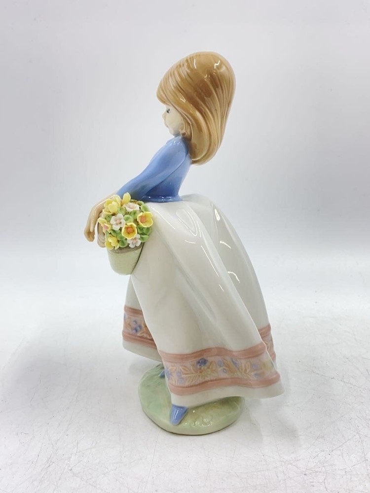 Lladro Interior Grocery 5467 Used
