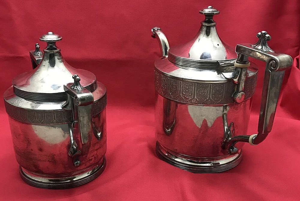 2 Pc Silverplated TEAPOT & COVERED WASTE Reed & Barton #2940