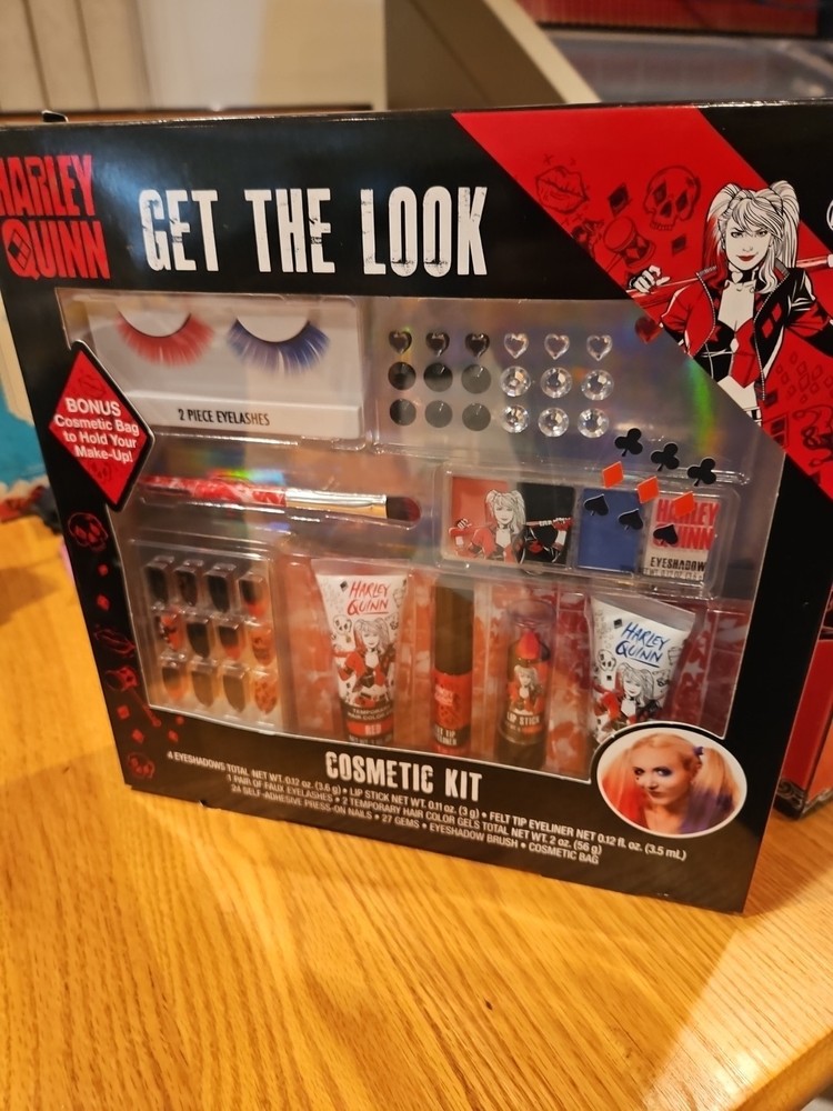 Harley Quinn Cosmetics Kit