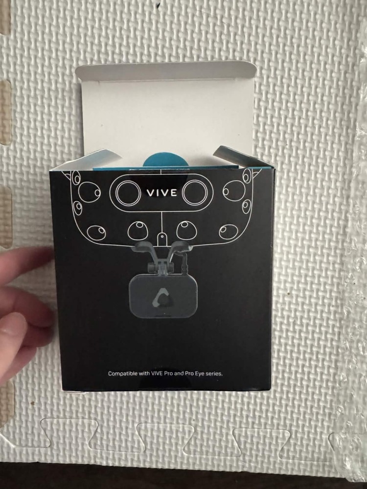 HTC Vive Face Tracker (HTC)