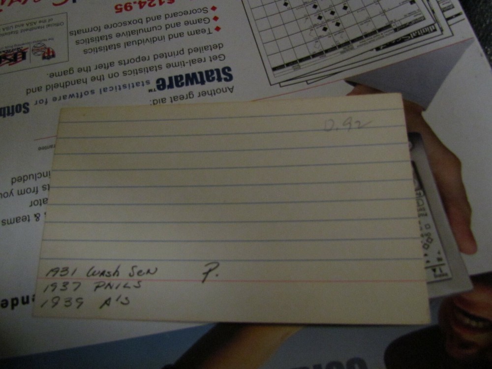 Walt Masters autographed index card