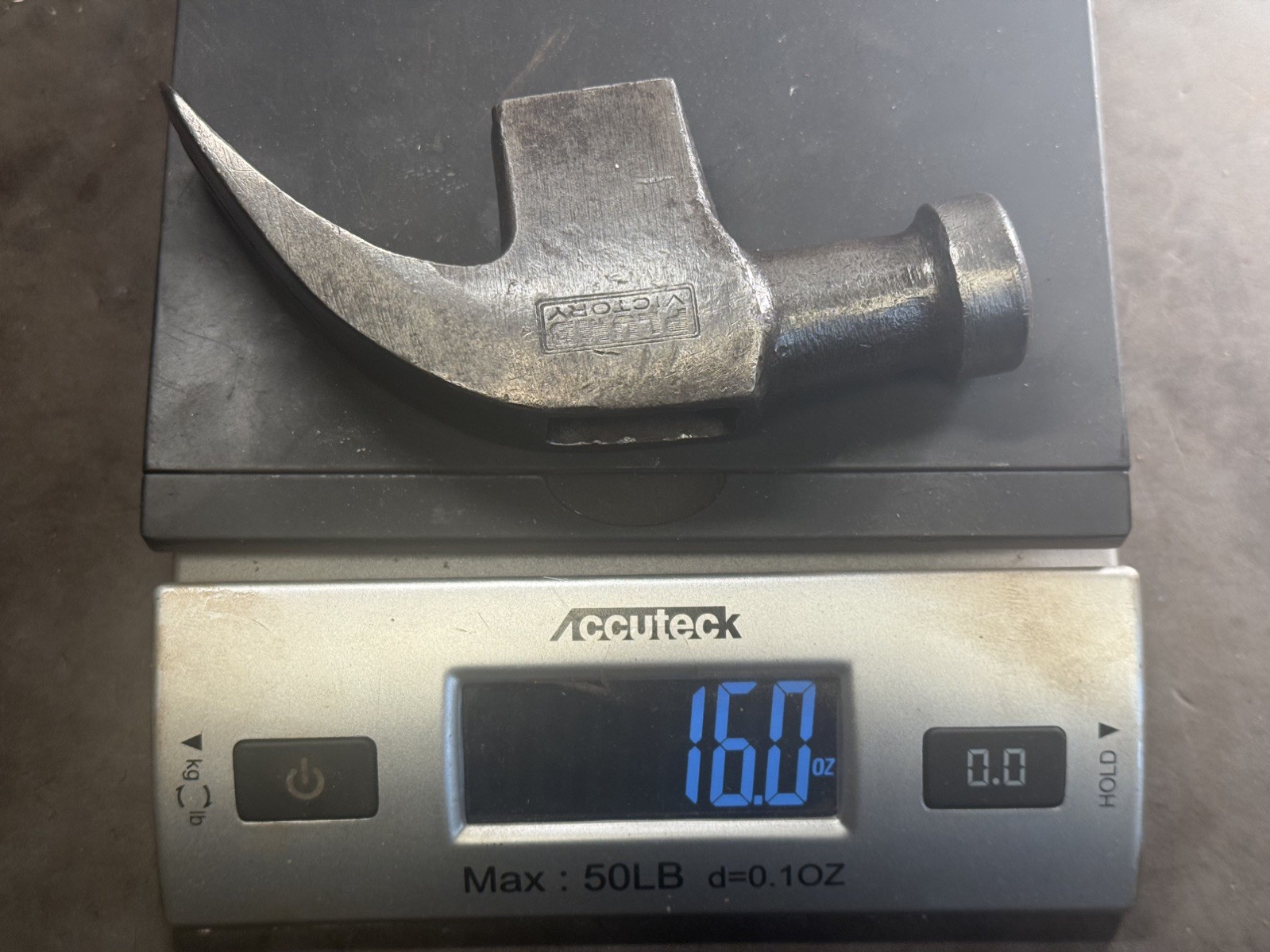 Vintage PLUMB VICTORY Curved Claw Hammer 16 oz. Head Nice Condition