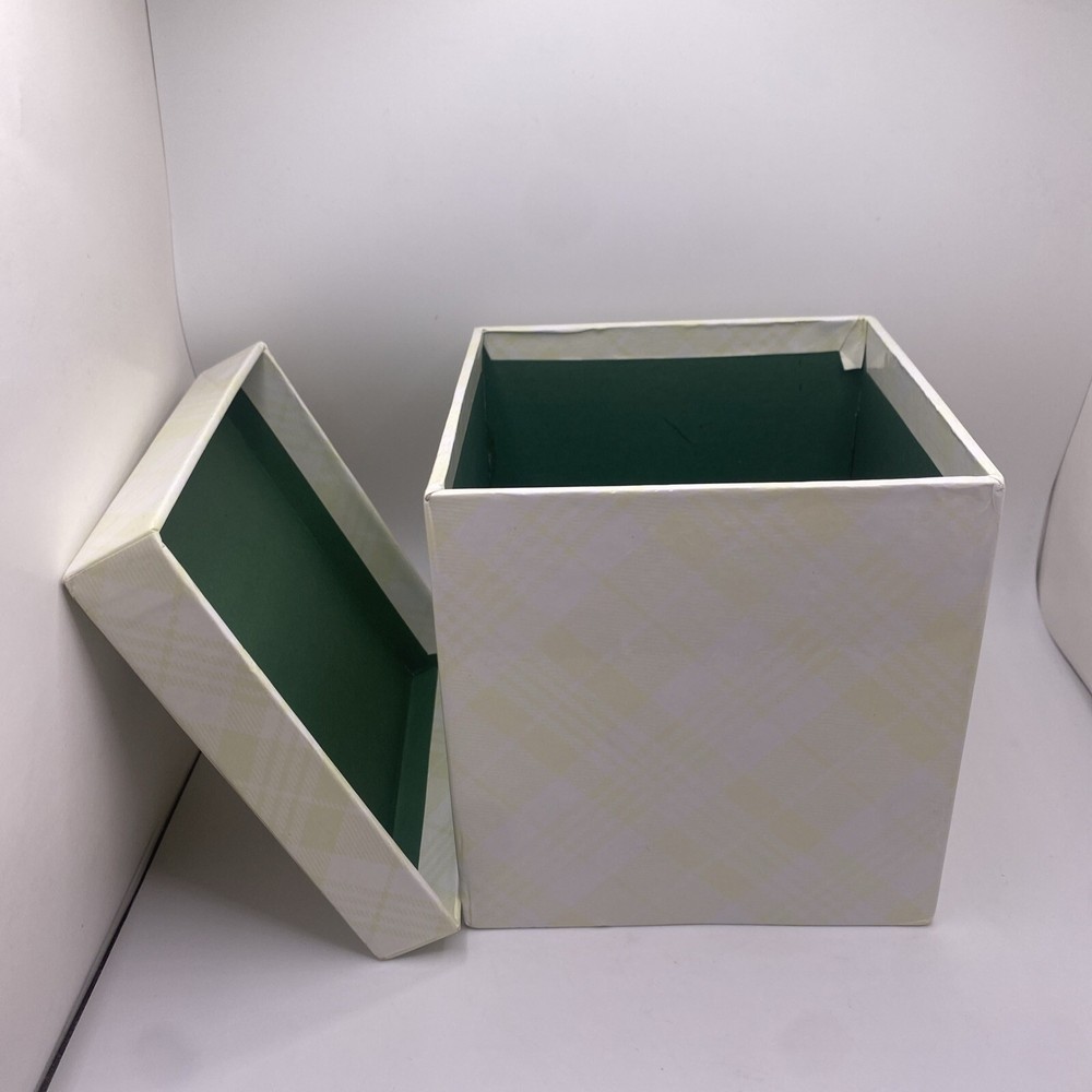 Small/Med Decorative Square Gift Box “Christmas Wishes”