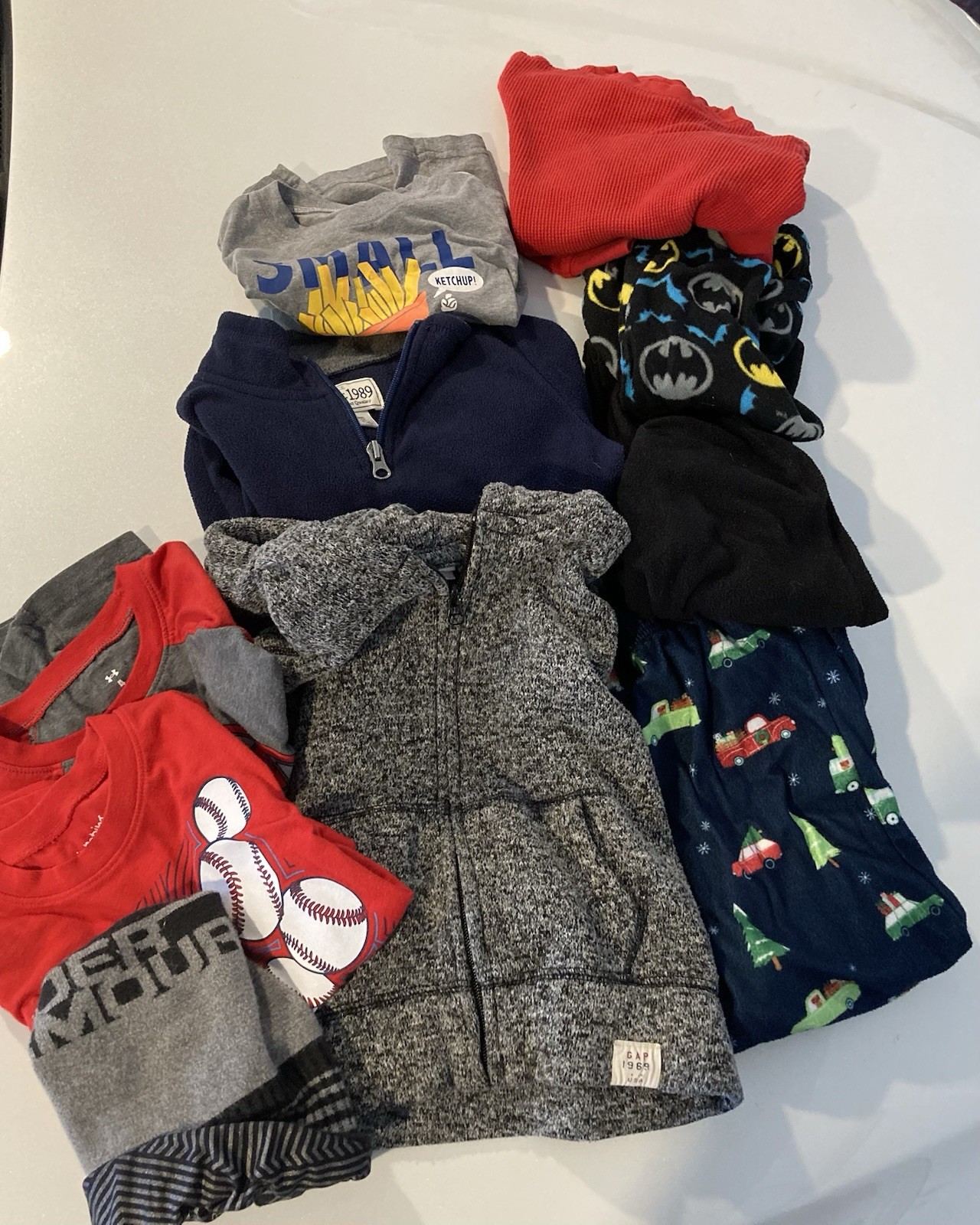 Gap Under Armour Boys 4/5 Clothing Lot Jackets Shirts Hat