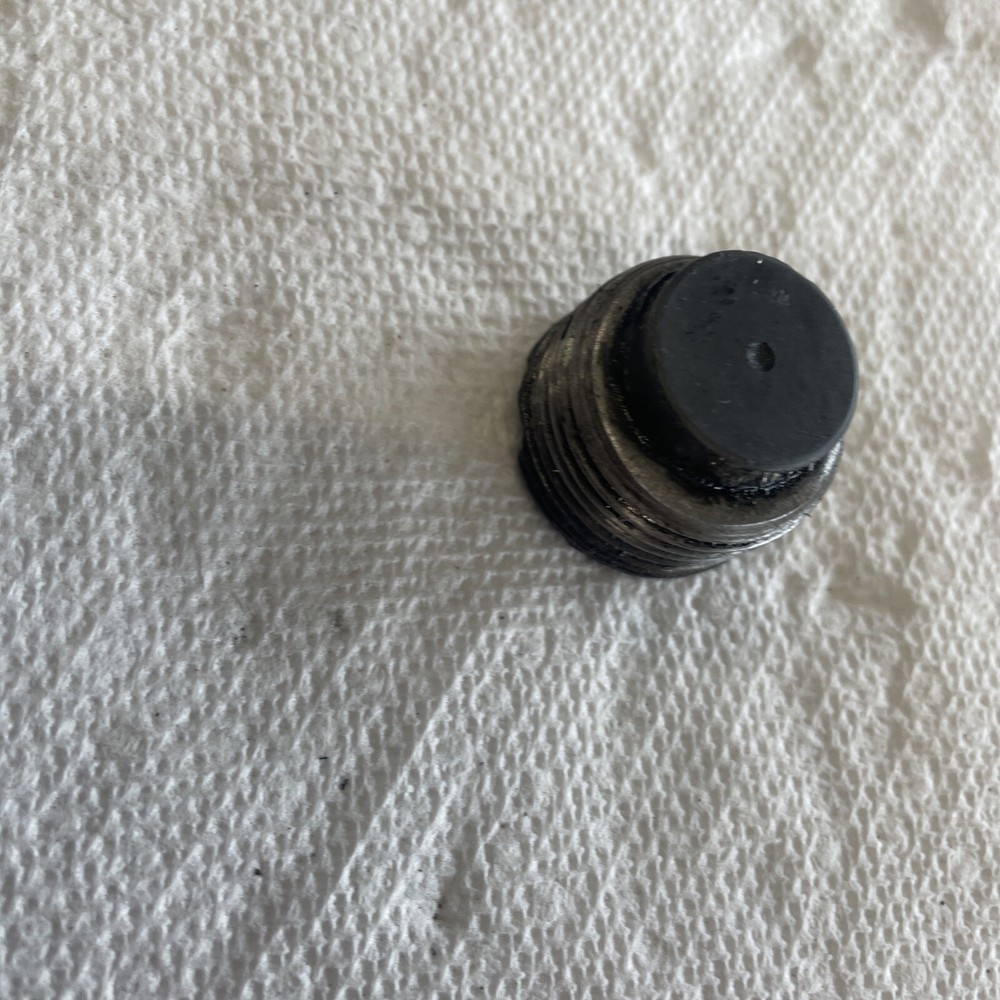 Peterbilt 379 Rear Diff Plug DS404 used