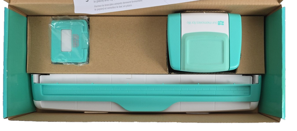 OMFL Creative Memories Border Maker System Bundle with 4 Cartridges Retired NIB!