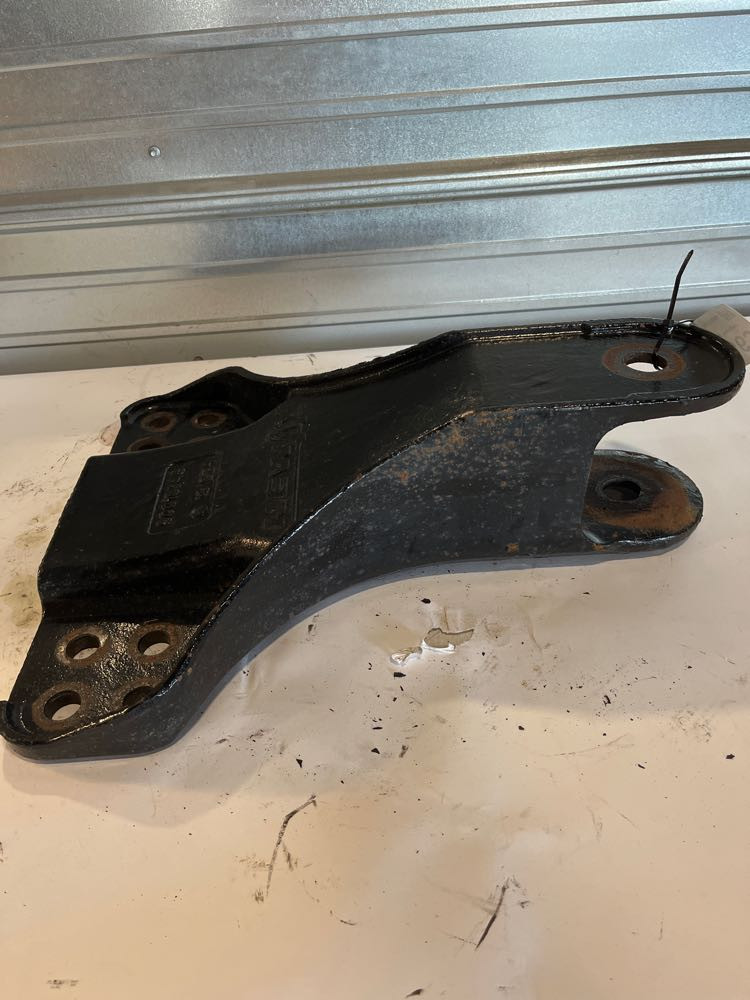 Neway Suspension Bracket (641-12363)