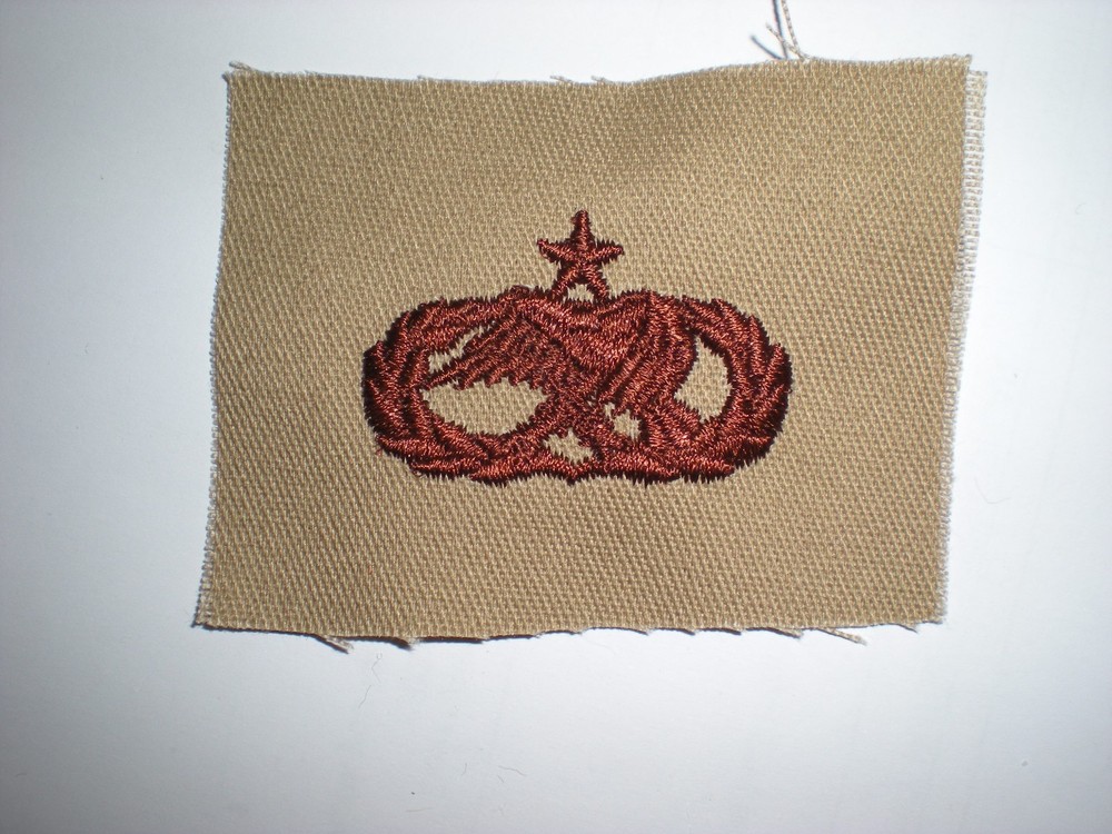 USAF ACFT MUNITIONS MAINTENANCE 7 LEVEL  BADGE - DESERT
