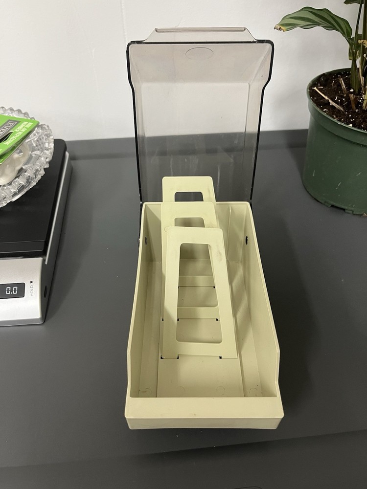 Plastic 3.5 Inch Floppy Disk Storage Holder with Lid