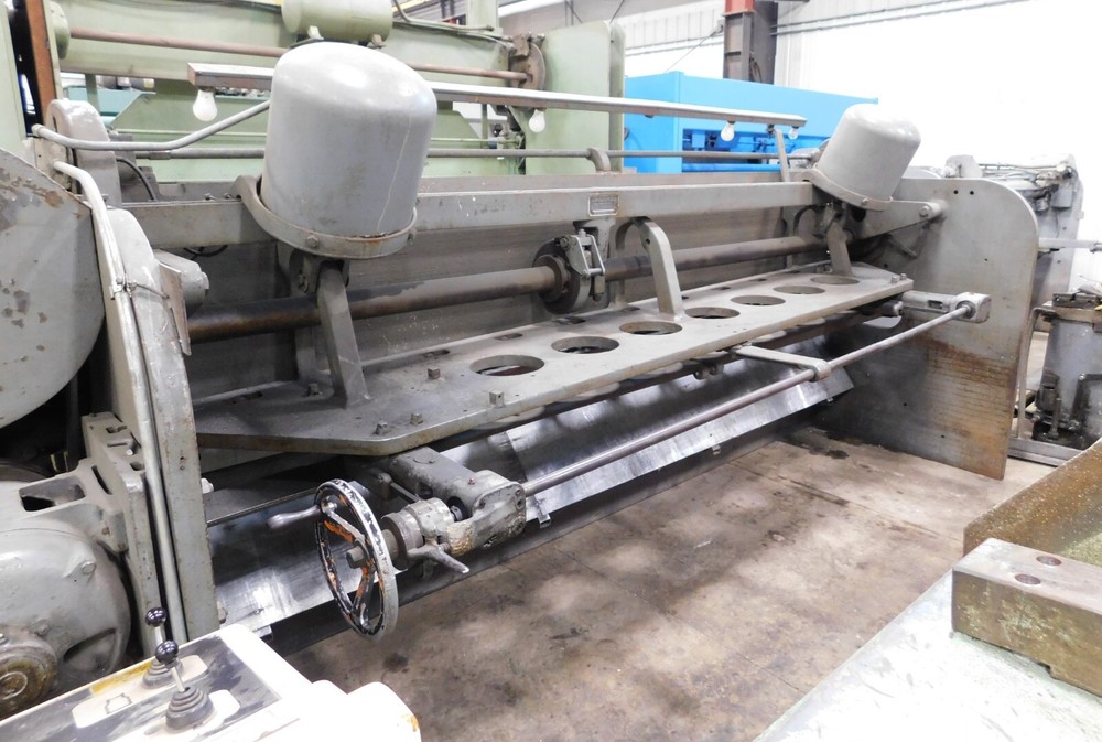 #10965: Cincinnati 12' x 3/16 Mechanical Shear