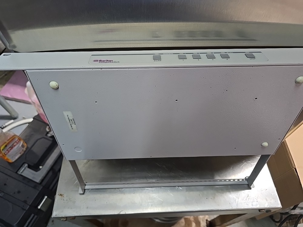 Raritan CompuSwitch 4-Ports Rack Mount KVM Switch KVM CS4R