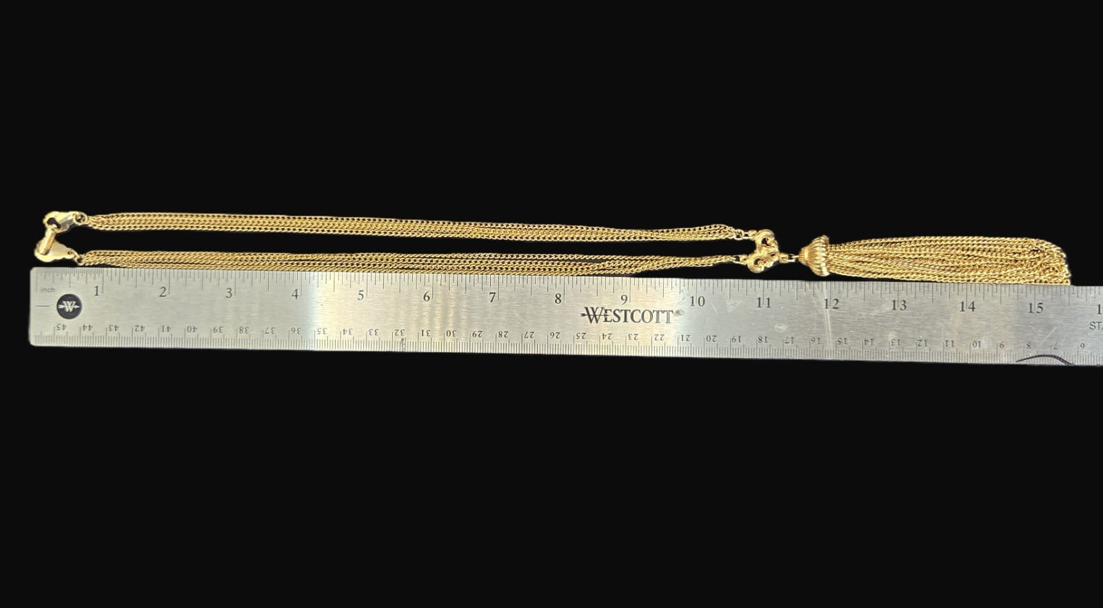 Vntg Multichain And Tasseled Necklace in Gold Tone- 70’s Unmarked