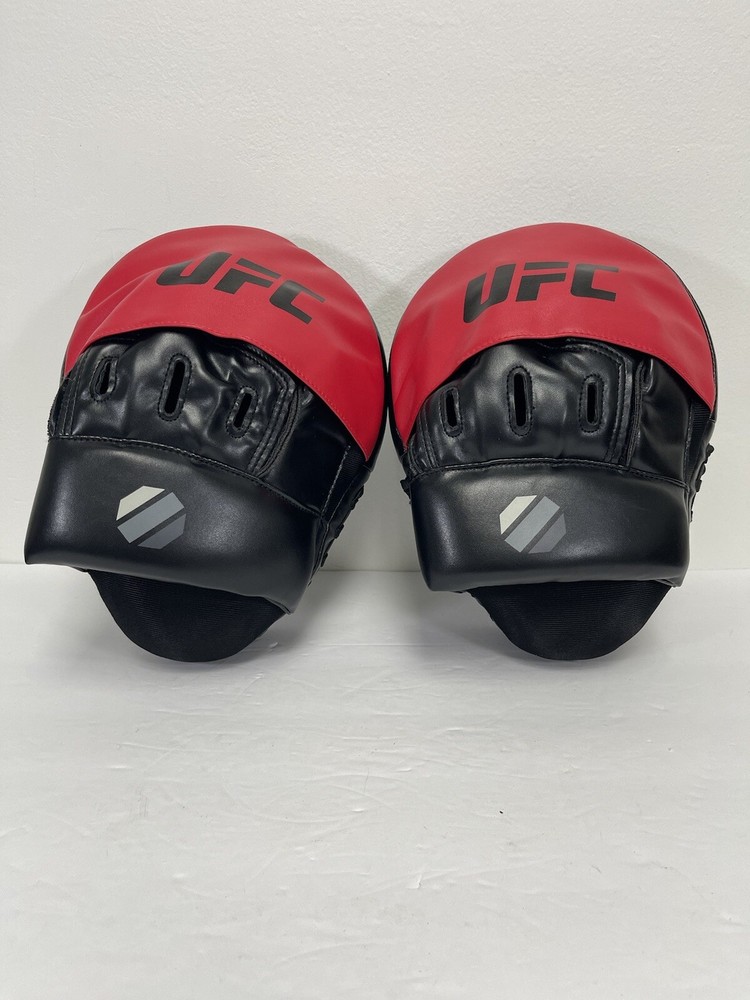 UFC Focus Mitts Training Pads