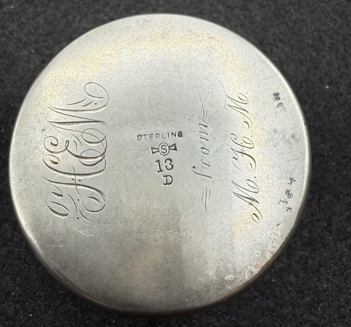 ANTIQUE STERLING SILVER FRANK SMITH ROUND DECORATIVE PILL TRINKET SNUFF BOX