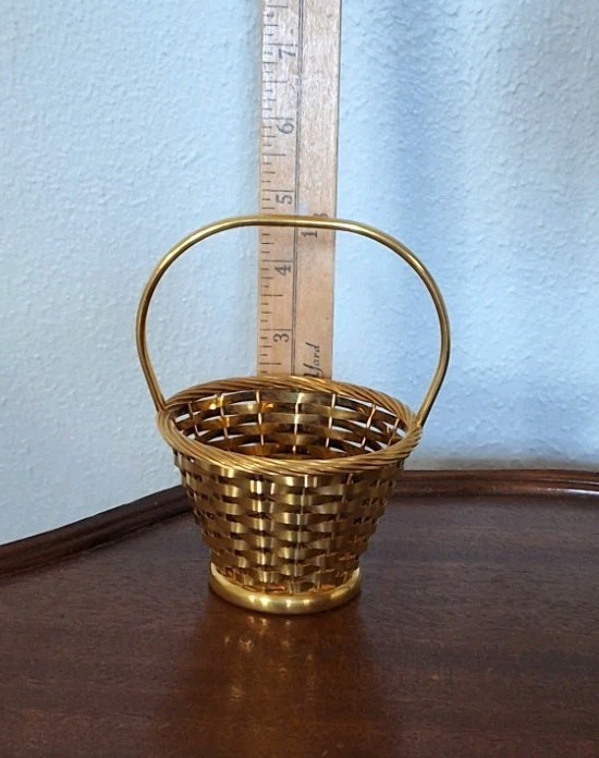 Vintage Newport EP GP-178 Small 5" Woven Gold-Plated Metal Basket w/Handle