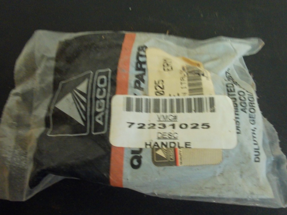 AGCO- HANDLE  - 72231025         BX1ARLINGTON