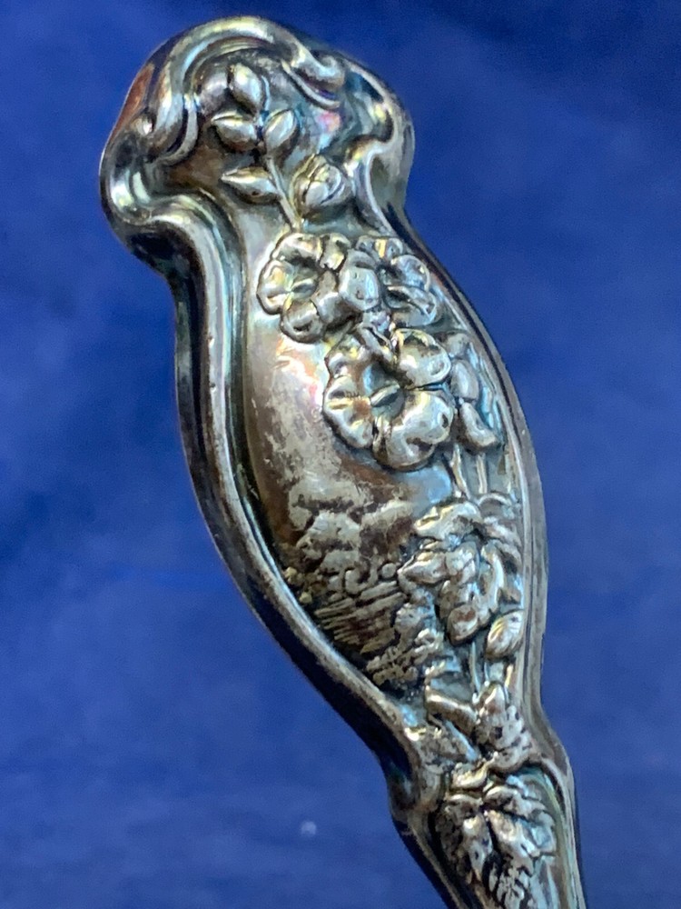 Vintage Sterling Silver Handled Button Hook Lace Puller Floral Repousse Design