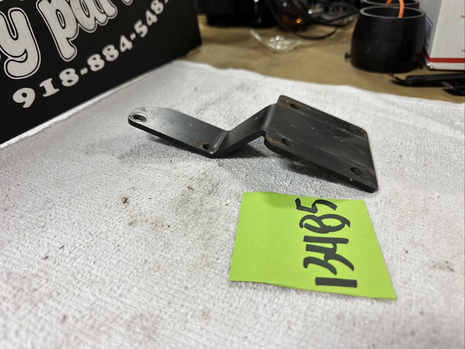 Harley Vance And & Hines Touring Exhaust Mount Bracket Used Header Head Pipe