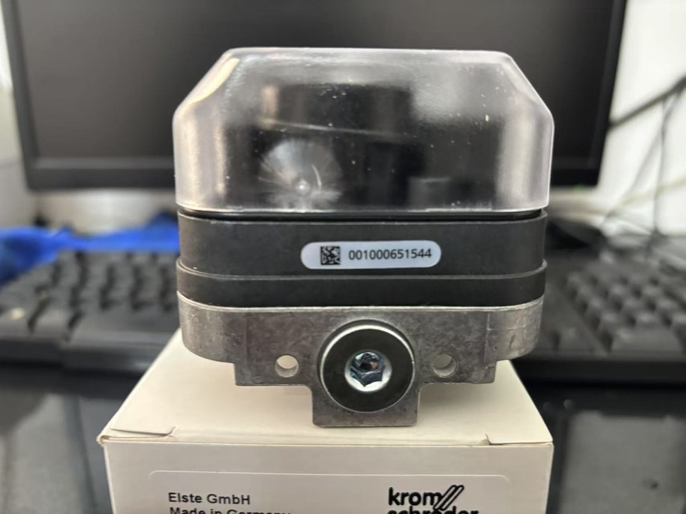 Krom Schroder DG150UG-3K2 pressure switch