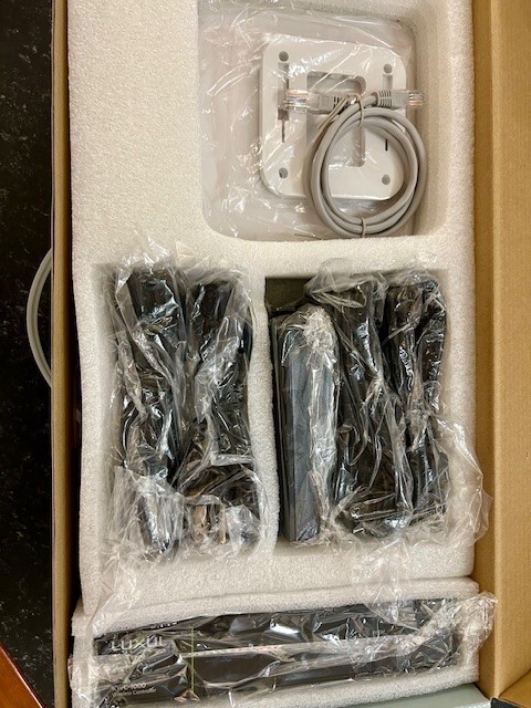 LUXUL Wireless Controller System: XWS-1310