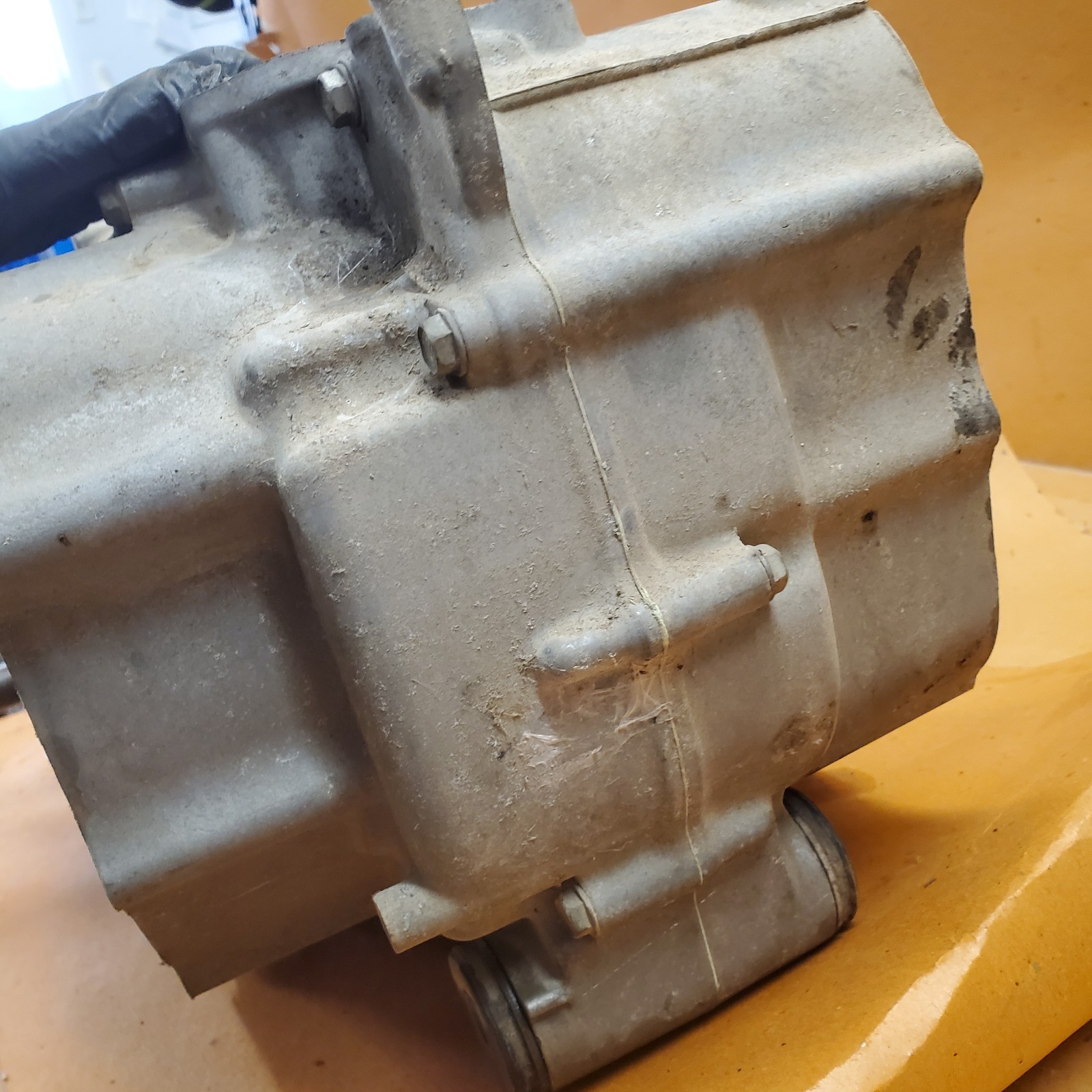 1997 Honda Foreman 400 4x4 Engine Motor Block Crank Case Crankcase Shaft Bottom