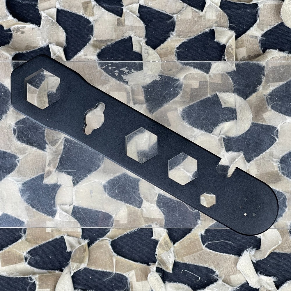 NEW Core Universal Regulator Multi Tool - Black