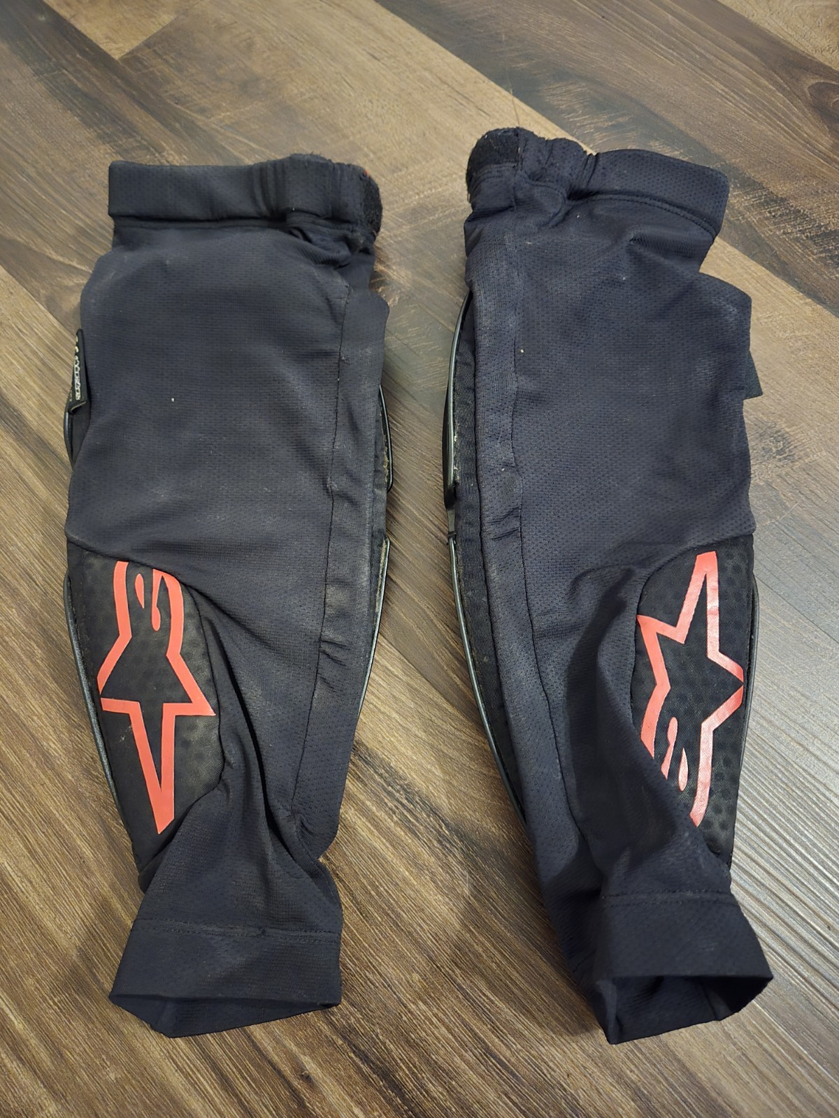Alpinestars Adult Bionic Flex Knee Protectors - Black