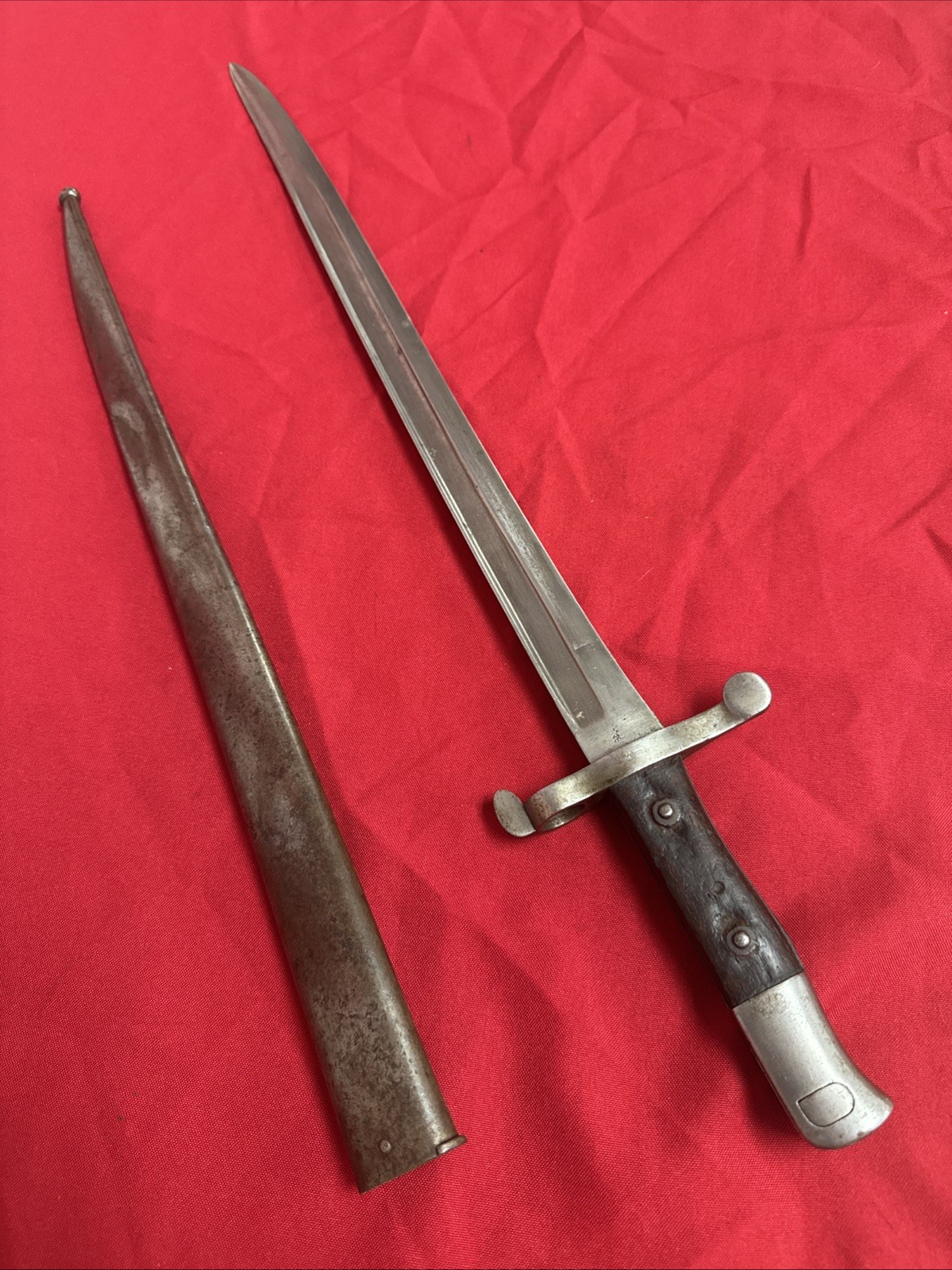 PORTUGUESE MODEL 1885 BAYONET WITH SCABBARD MARKED STEYR A946