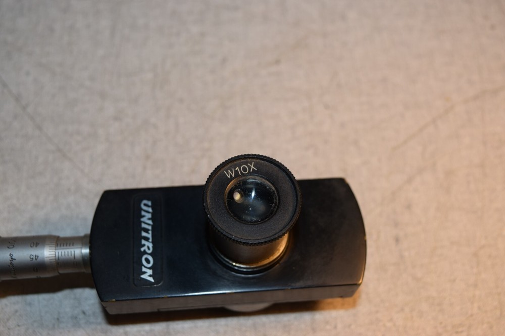 Unitron W10X Eypiece with Mitutoyo Micrometer