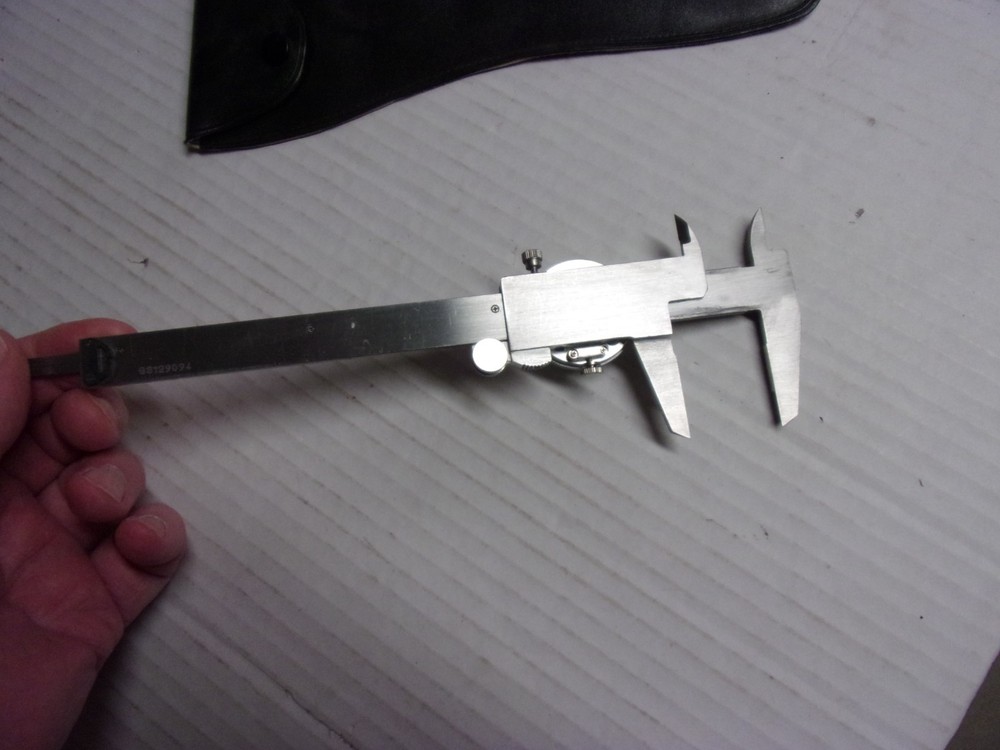 SPI Dial Caliper 0-6" W/Storage pouch Shock Proof used