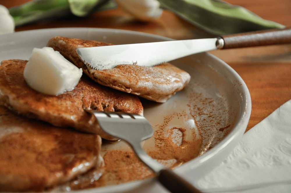 Lightweight Stainless Steel Flatware Set with Walnut (1 Set, Plain) 3