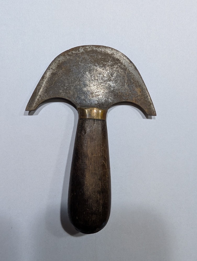 Half Moon Knife Ref. 432