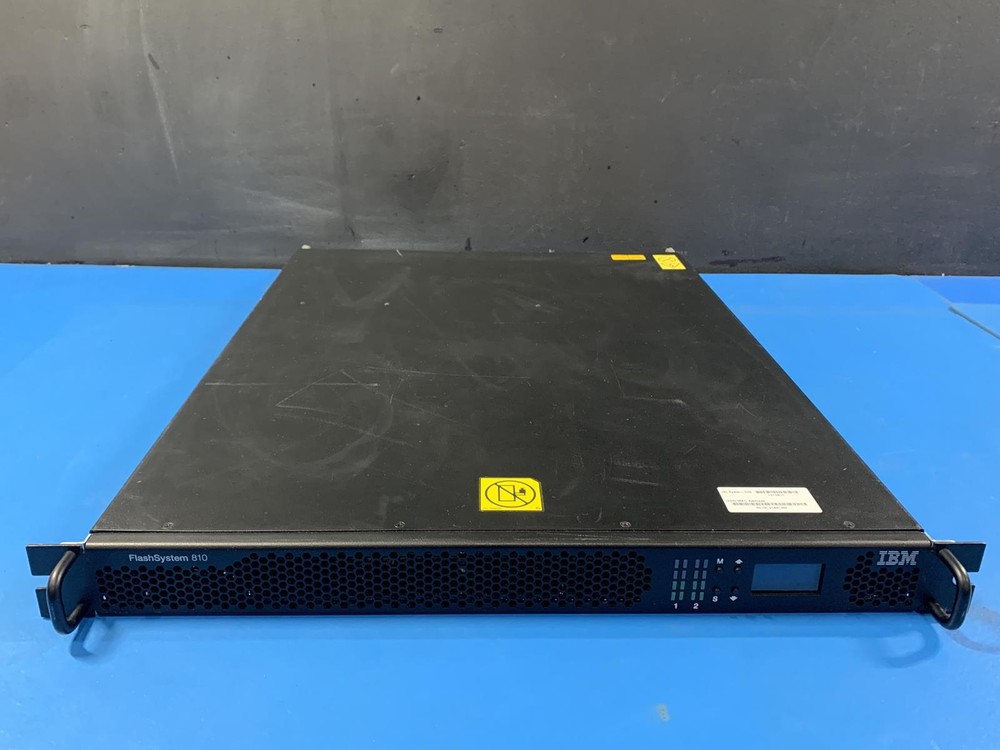 IBM 9830 810 Flash Storage System 9830-AE1 2x 2TB HDD