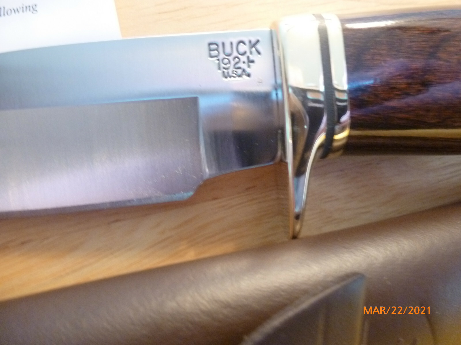 Buck 192 Vanguard Fixed Blade Hunting Knife 420HC Walnut Belt Sheath USA 192BRS