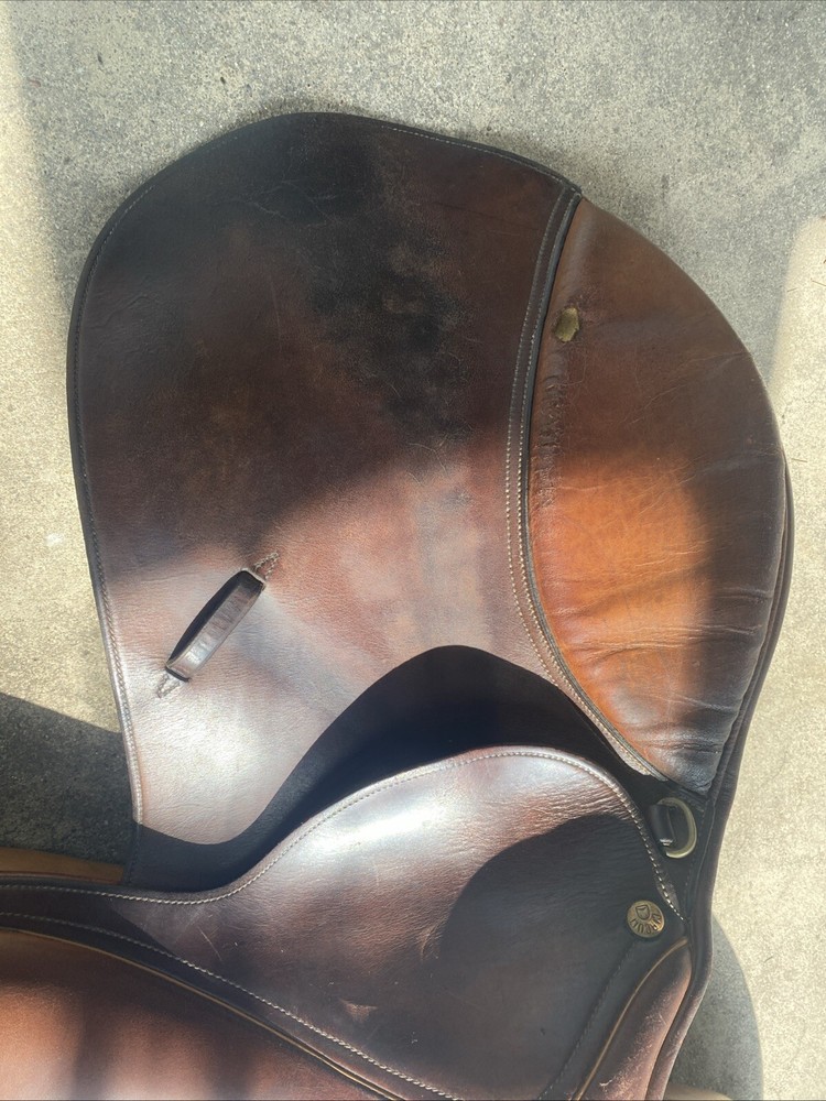 Dover Circuit English 17" saddle