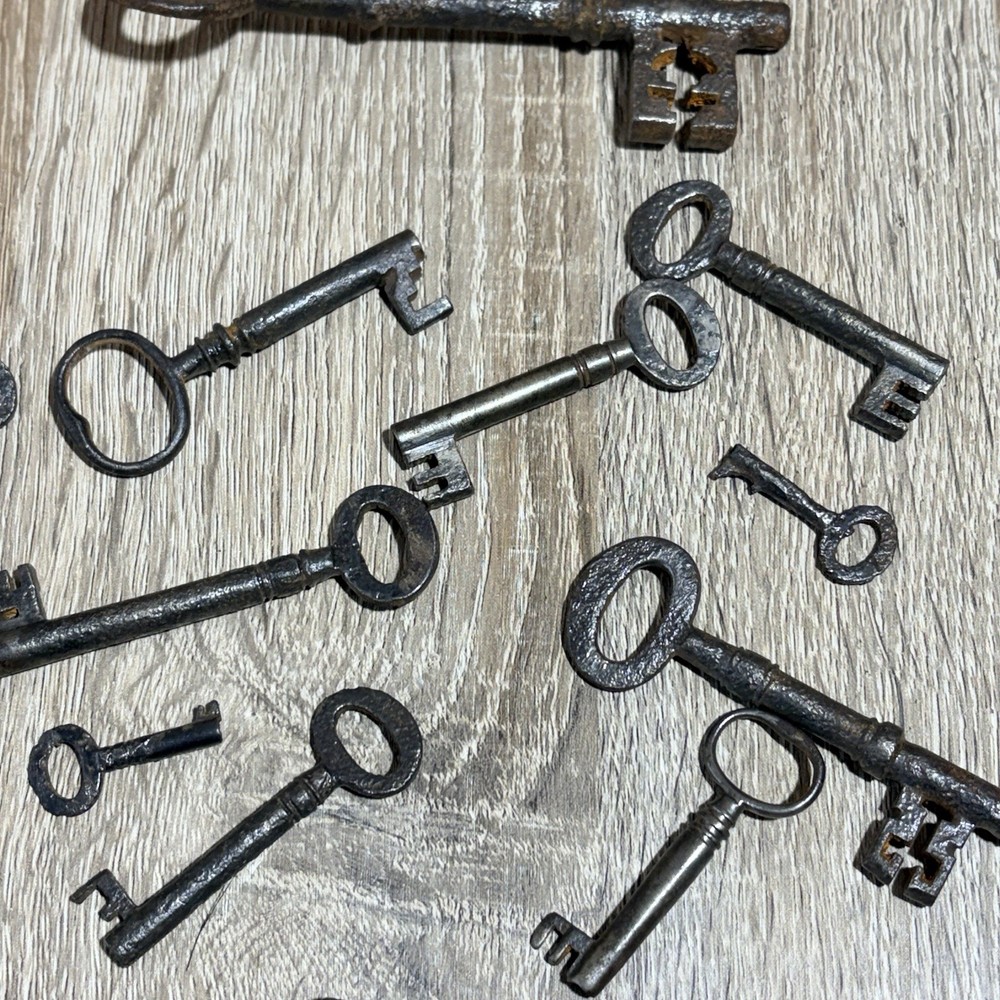 antique keys joblot